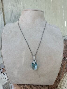 Sterling Silver Blue Topaz Tear Drop Crystal Pendant Necklace 18 inches